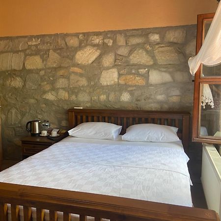 Pavelin Yeri Otel Едреміт Екстер'єр фото