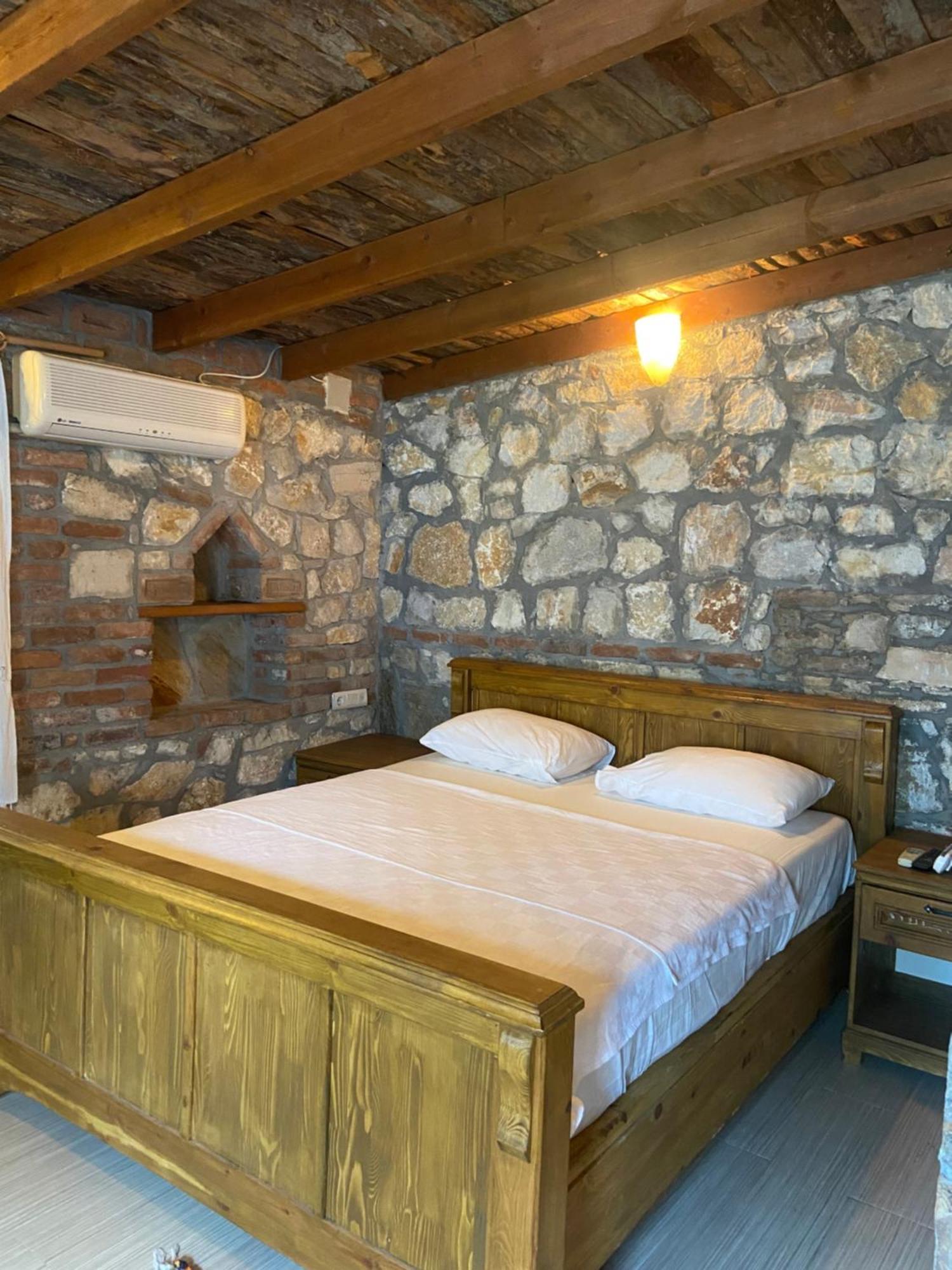 Pavelin Yeri Otel Едреміт Екстер'єр фото